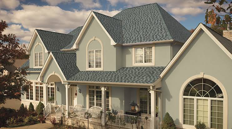 Choosing the Right Color for Your New Roof